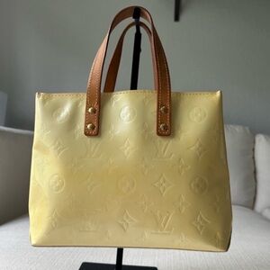 Louis Vuitton Monogram Vernis Reade PM